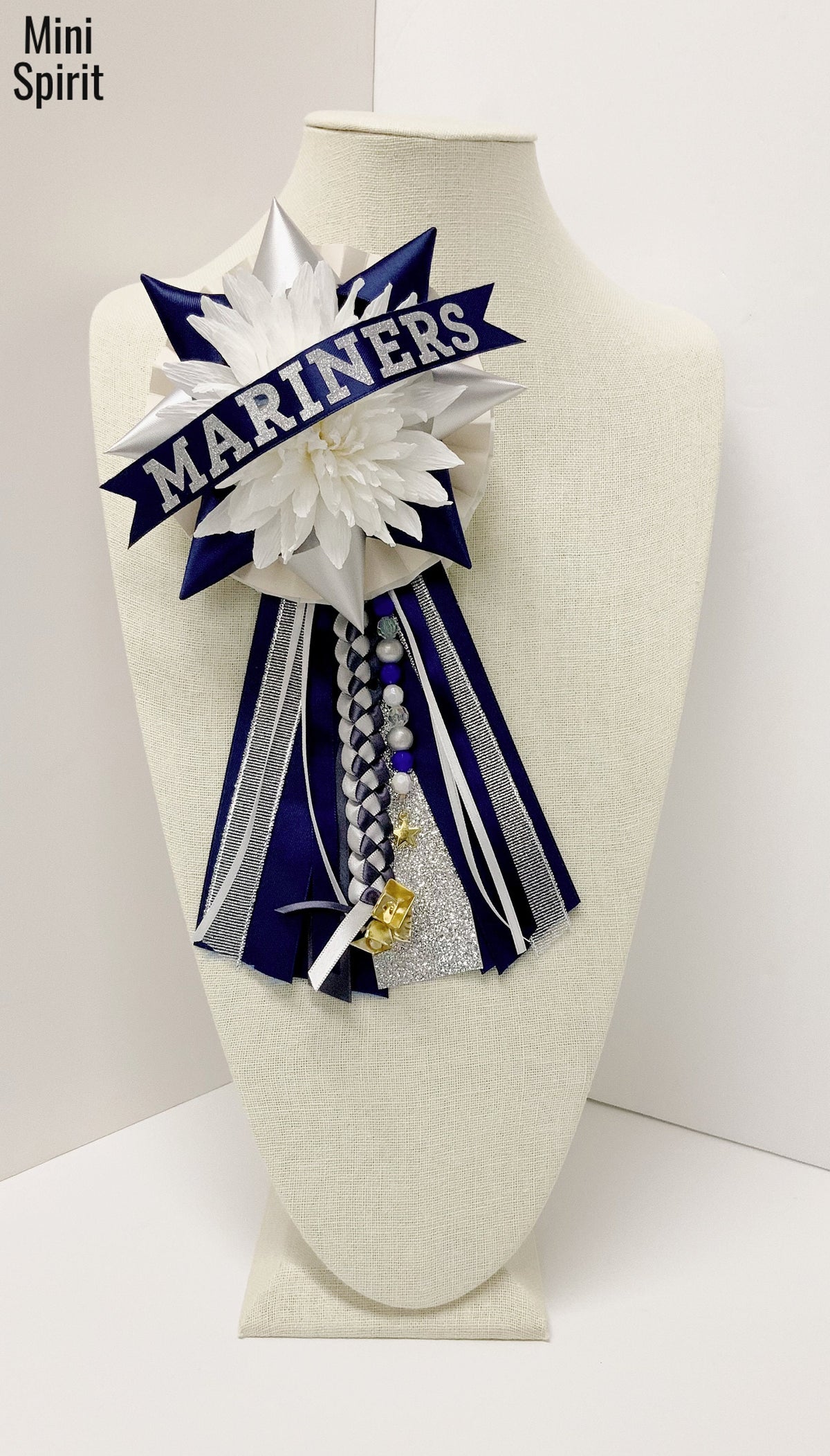 Custom School Spirit Mum Pin – Homecoming Corsage